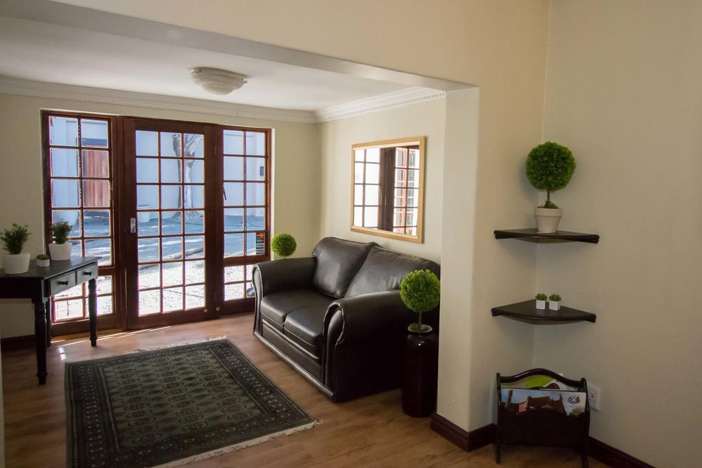 The Nightingale Guesthouse Bloemfontein Zewnętrze zdjęcie