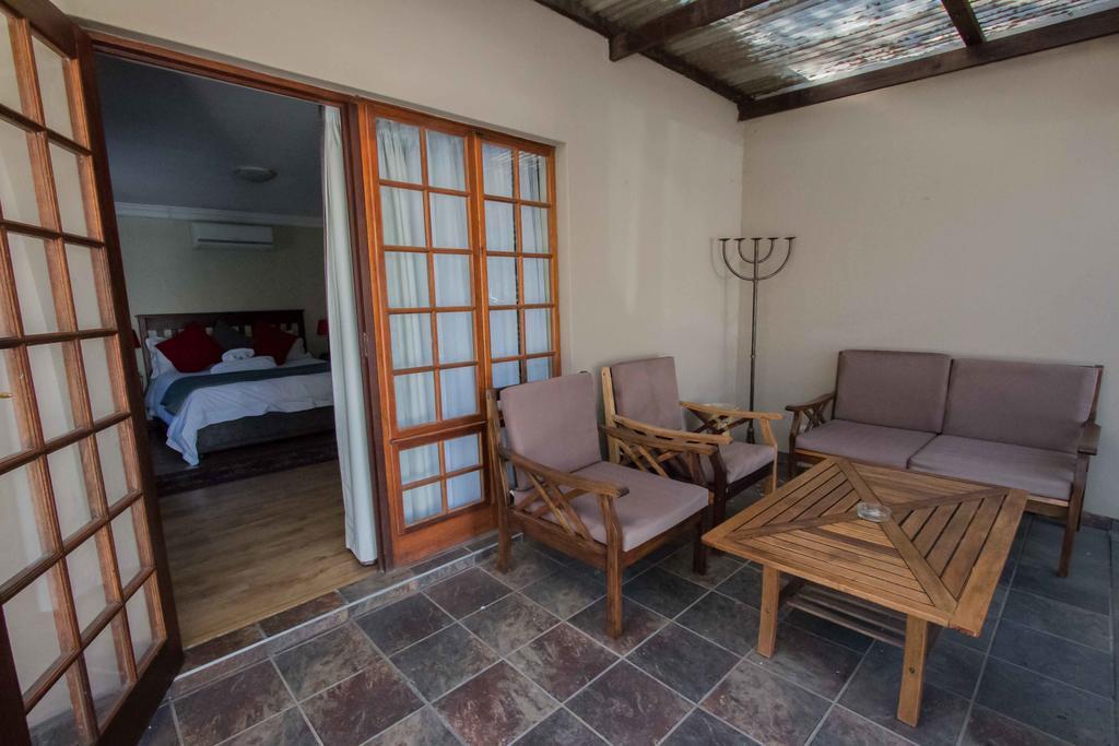 The Nightingale Guesthouse Bloemfontein Zewnętrze zdjęcie