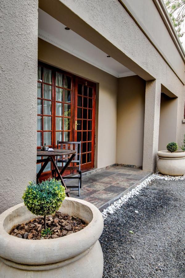 The Nightingale Guesthouse Bloemfontein Zewnętrze zdjęcie