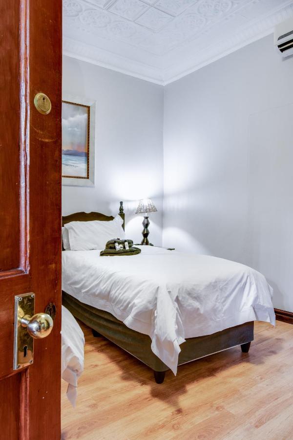 The Nightingale Guesthouse Bloemfontein Zewnętrze zdjęcie