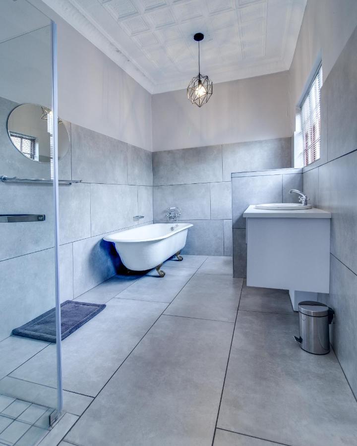 The Nightingale Guesthouse Bloemfontein Zewnętrze zdjęcie