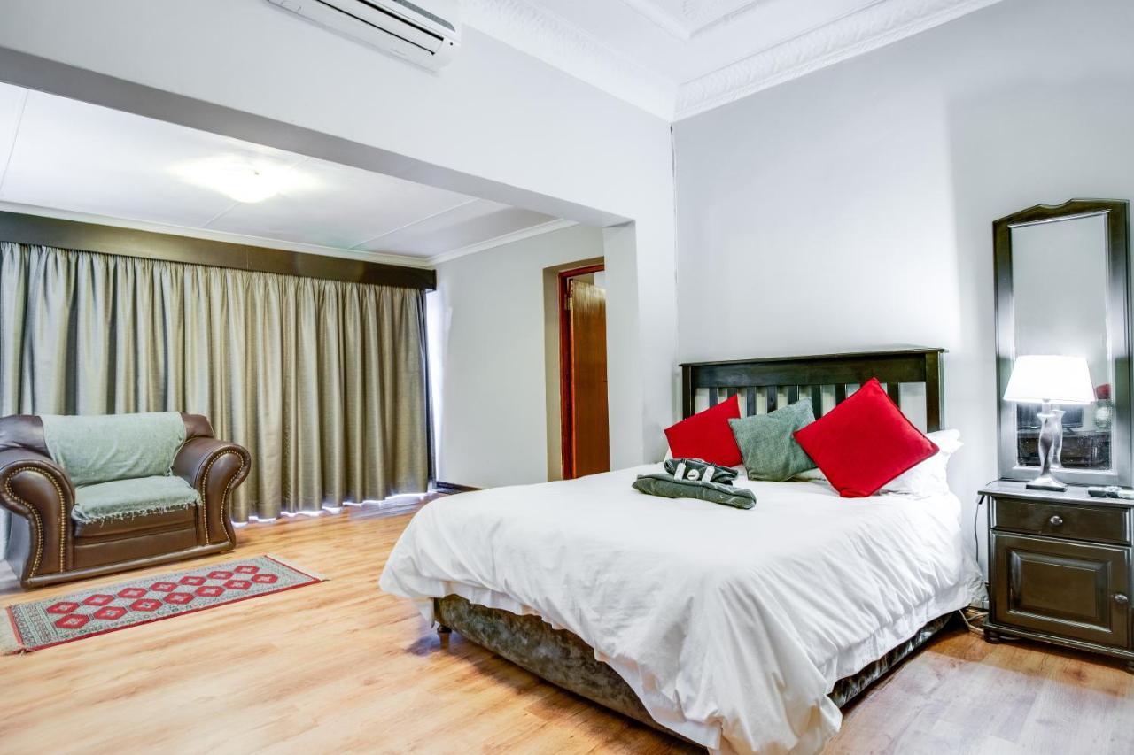The Nightingale Guesthouse Bloemfontein Zewnętrze zdjęcie