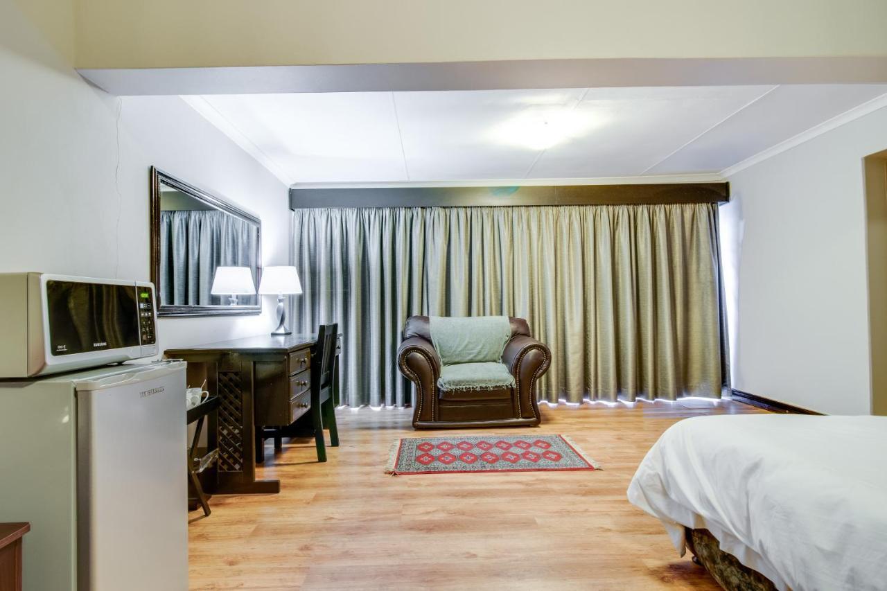 The Nightingale Guesthouse Bloemfontein Zewnętrze zdjęcie
