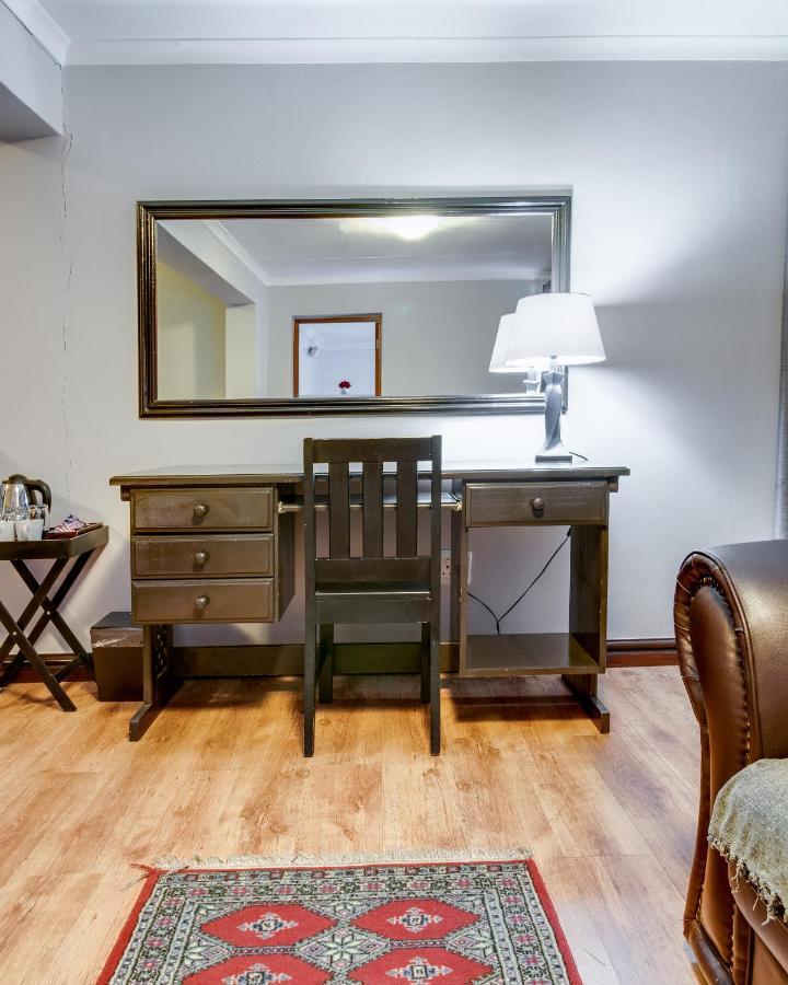 The Nightingale Guesthouse Bloemfontein Zewnętrze zdjęcie