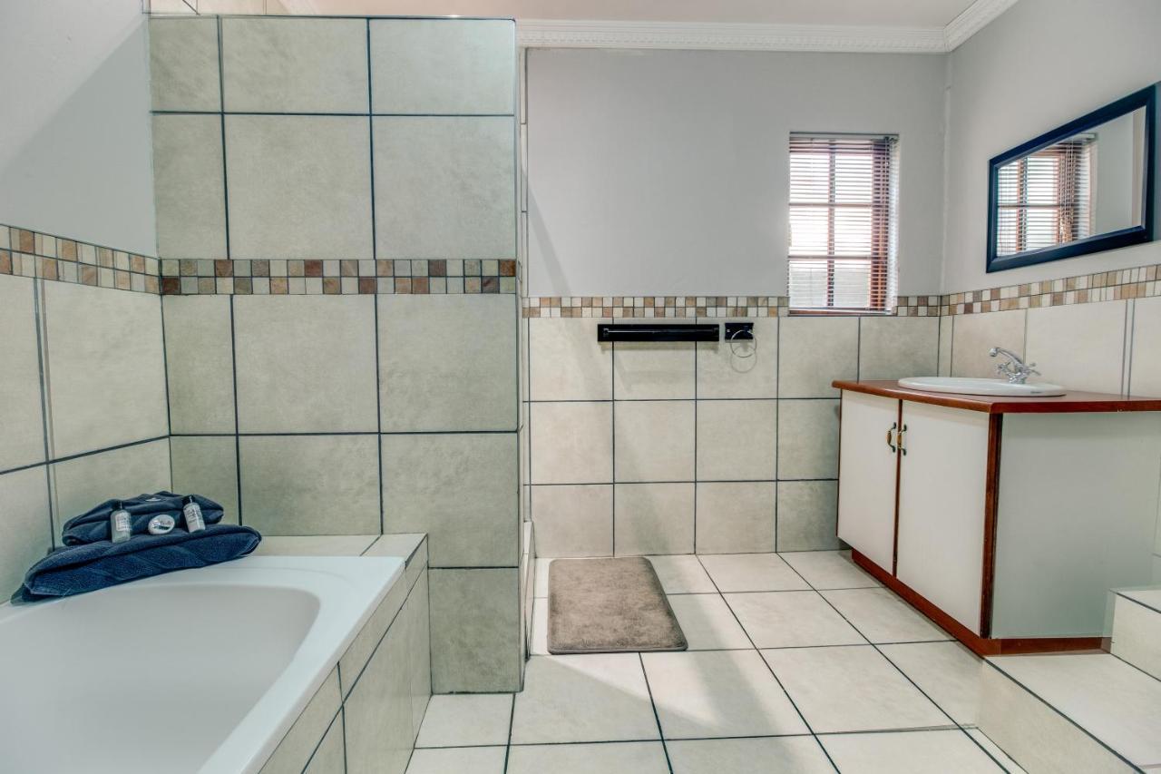 The Nightingale Guesthouse Bloemfontein Zewnętrze zdjęcie